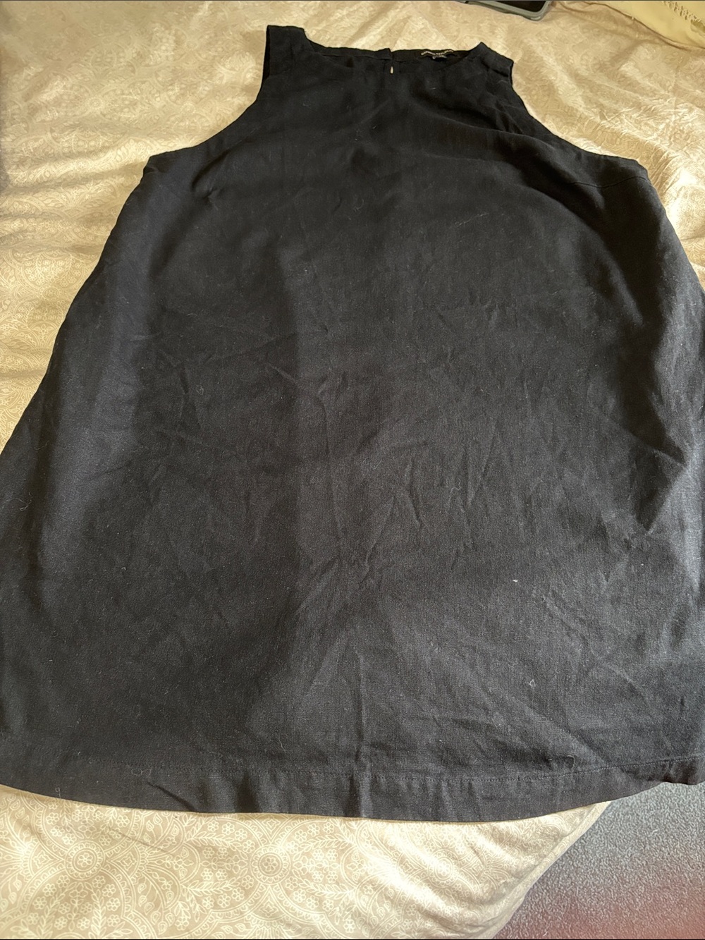 Banana Republic Black linen blend Dresswith Crew Neck